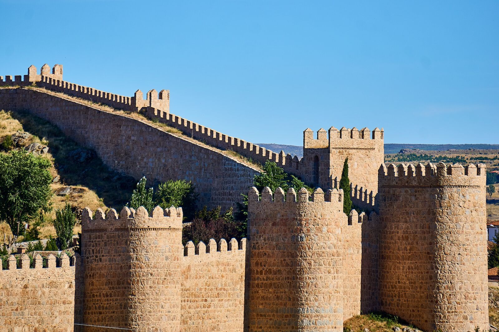 Sony E 55-210mm F4.5-6.3 OSS sample photo. Spain, avila, unesco world photography