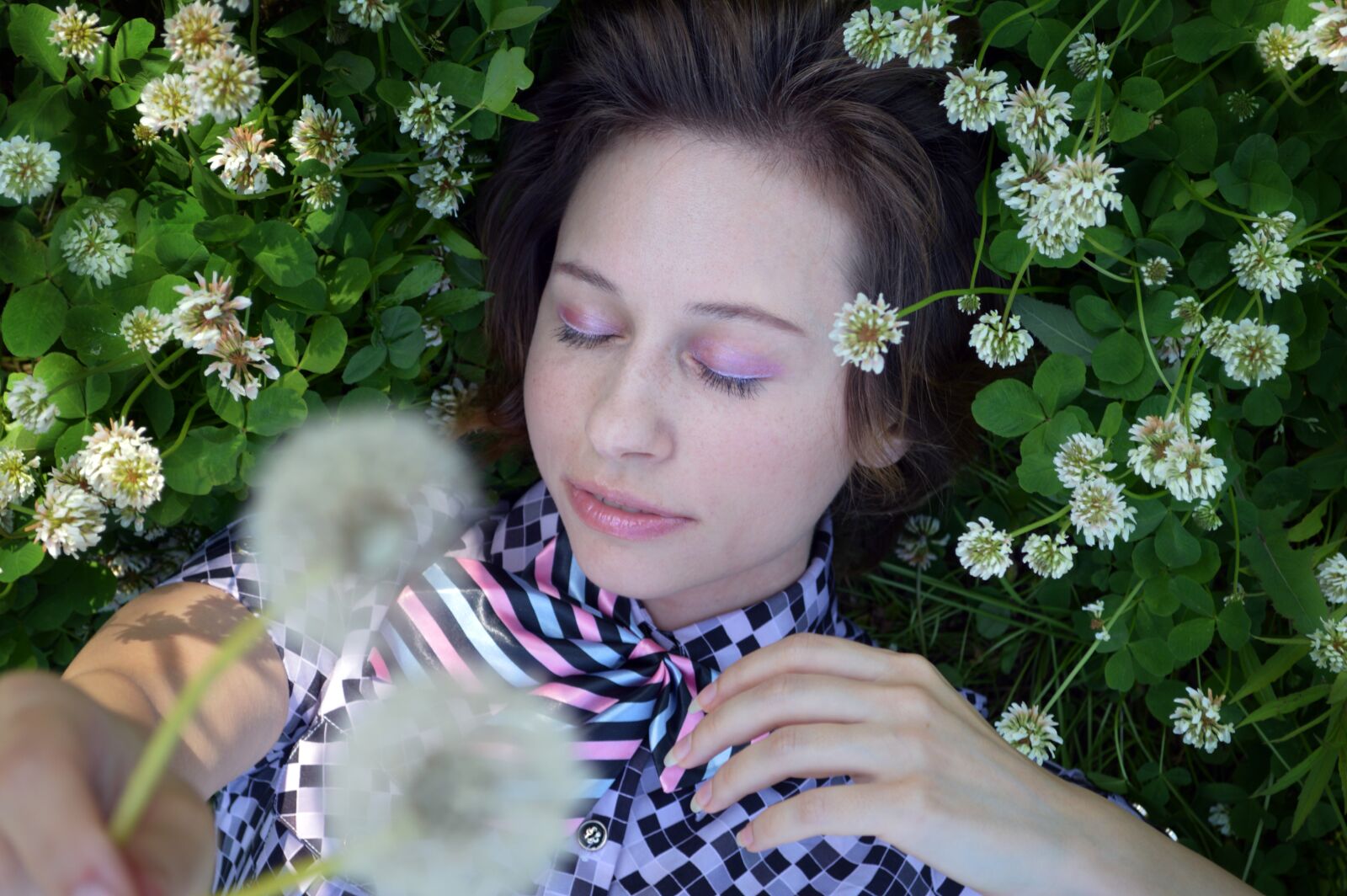 Nikon D3200 sample photo. Dandelion, clover, girl photography