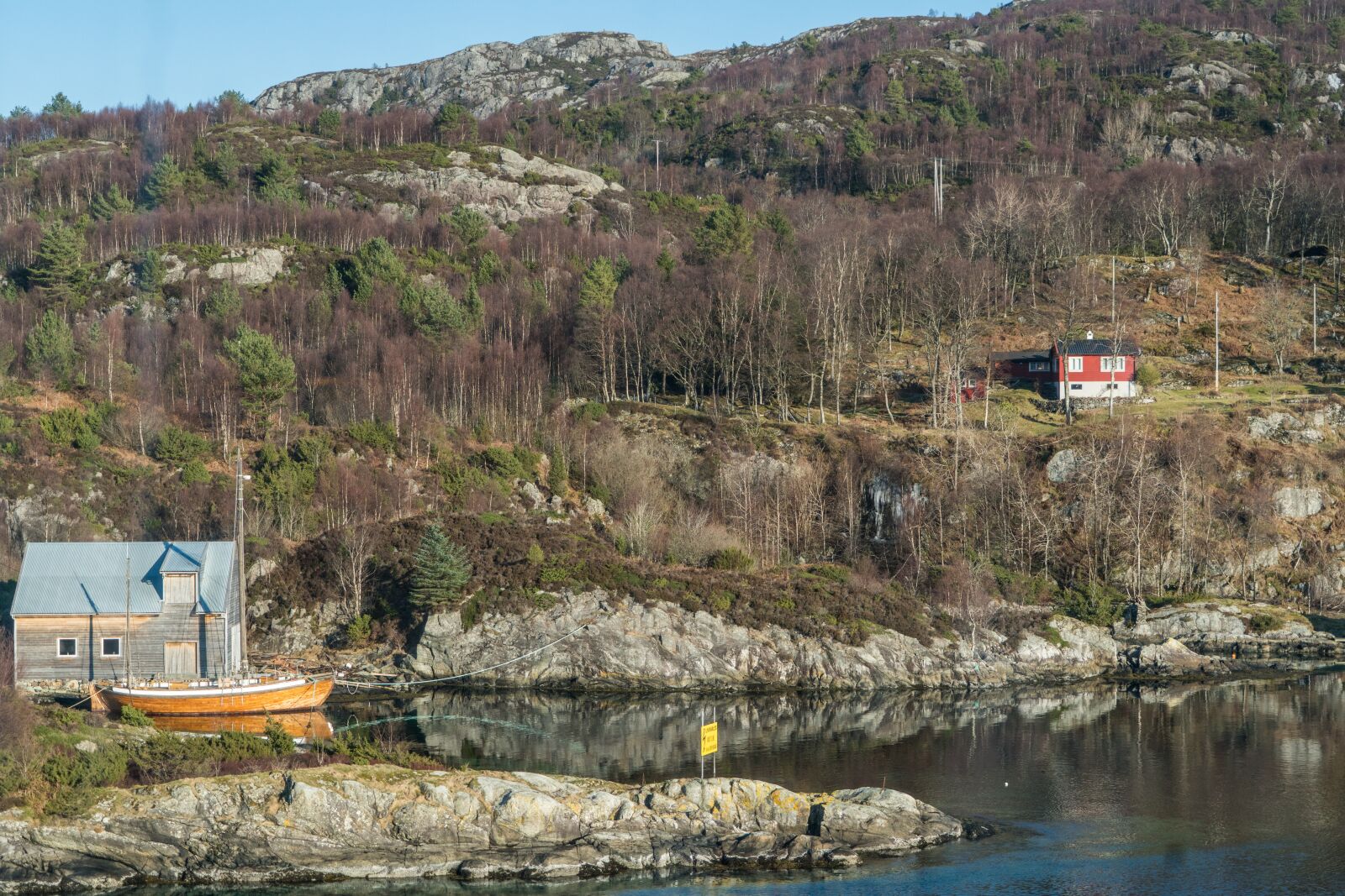 Sony a7R II + Sony FE 24-240mm F3.5-6.3 OSS sample photo. Norway, coast, architecture photography