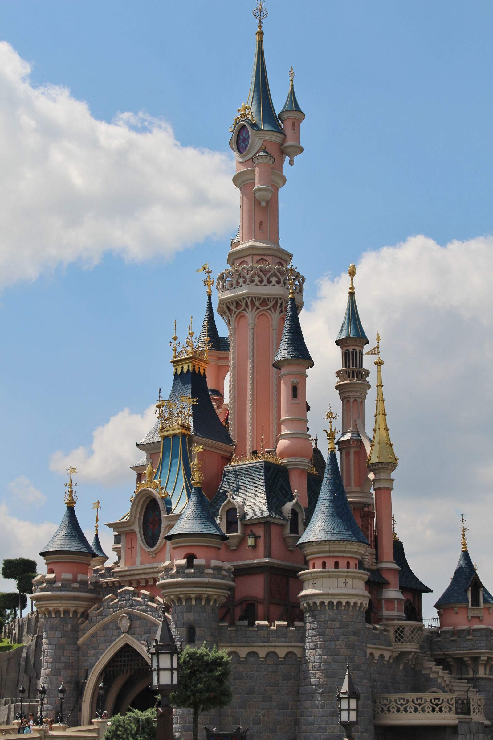 Canon EOS 700D (EOS Rebel T5i / EOS Kiss X7i) sample photo. Disneyland paris, disney, disneyland photography