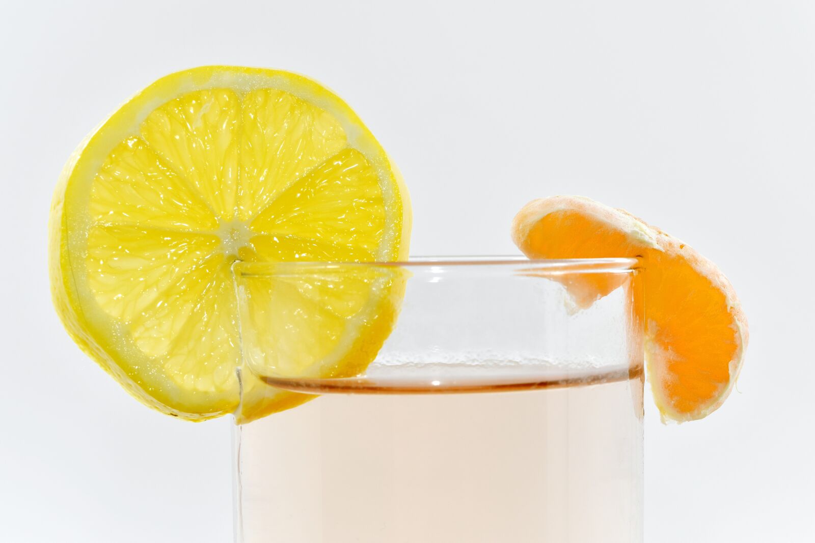 Nikon D5500 sample photo. Fresh water, fruit juice photography
