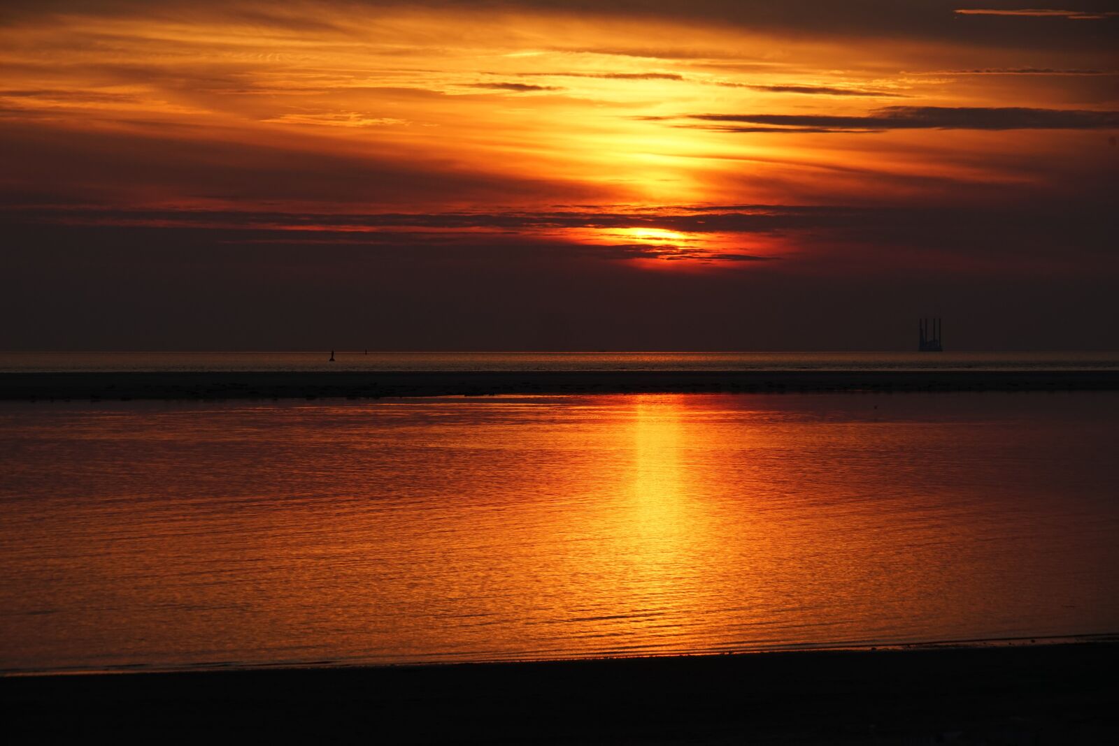 Sony a7R sample photo. Sunset borkum, dusk, sandbar photography