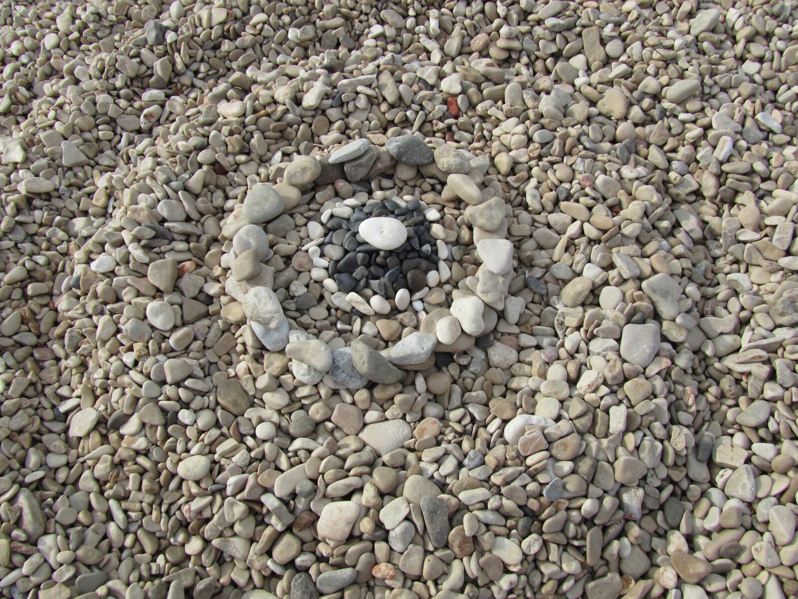 Canon PowerShot SX210 IS sample photo. The stones, beach stones photography