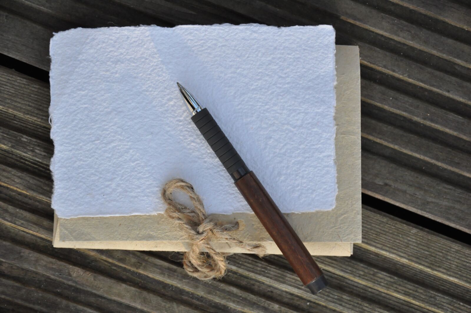 Nikon D5000 sample photo. Write, writing tool, pens photography