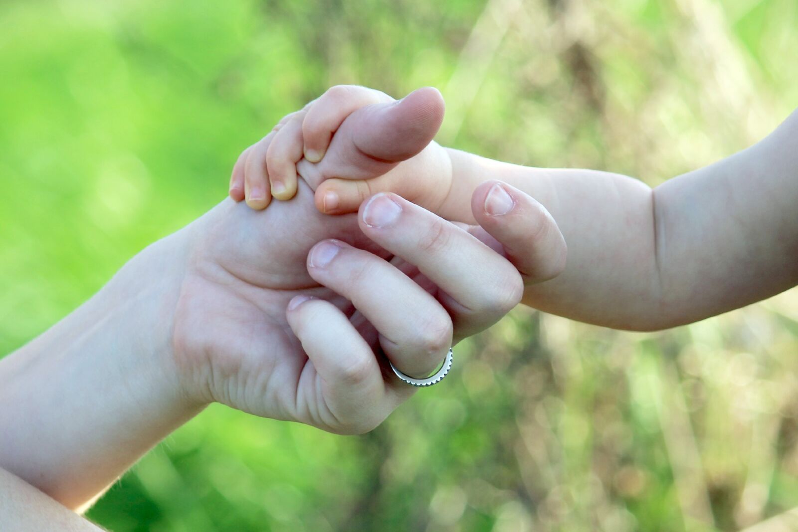 Canon EOS 600D (Rebel EOS T3i / EOS Kiss X5) sample photo. Best friends, love, baby photography