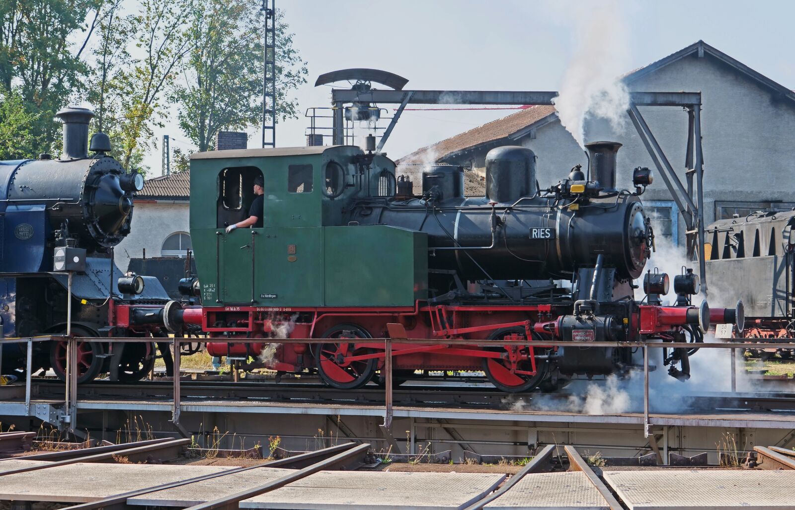Panasonic Lumix DC-G9 sample photo. Steam locomotive, hub, the photography