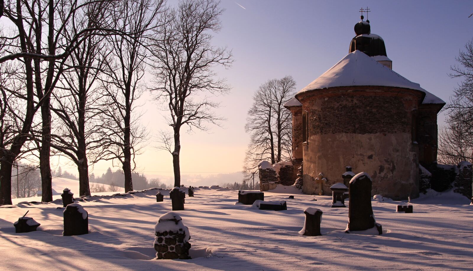 Canon EOS 100D (EOS Rebel SL1 / EOS Kiss X7) sample photo. Church, winter, cemetery photography