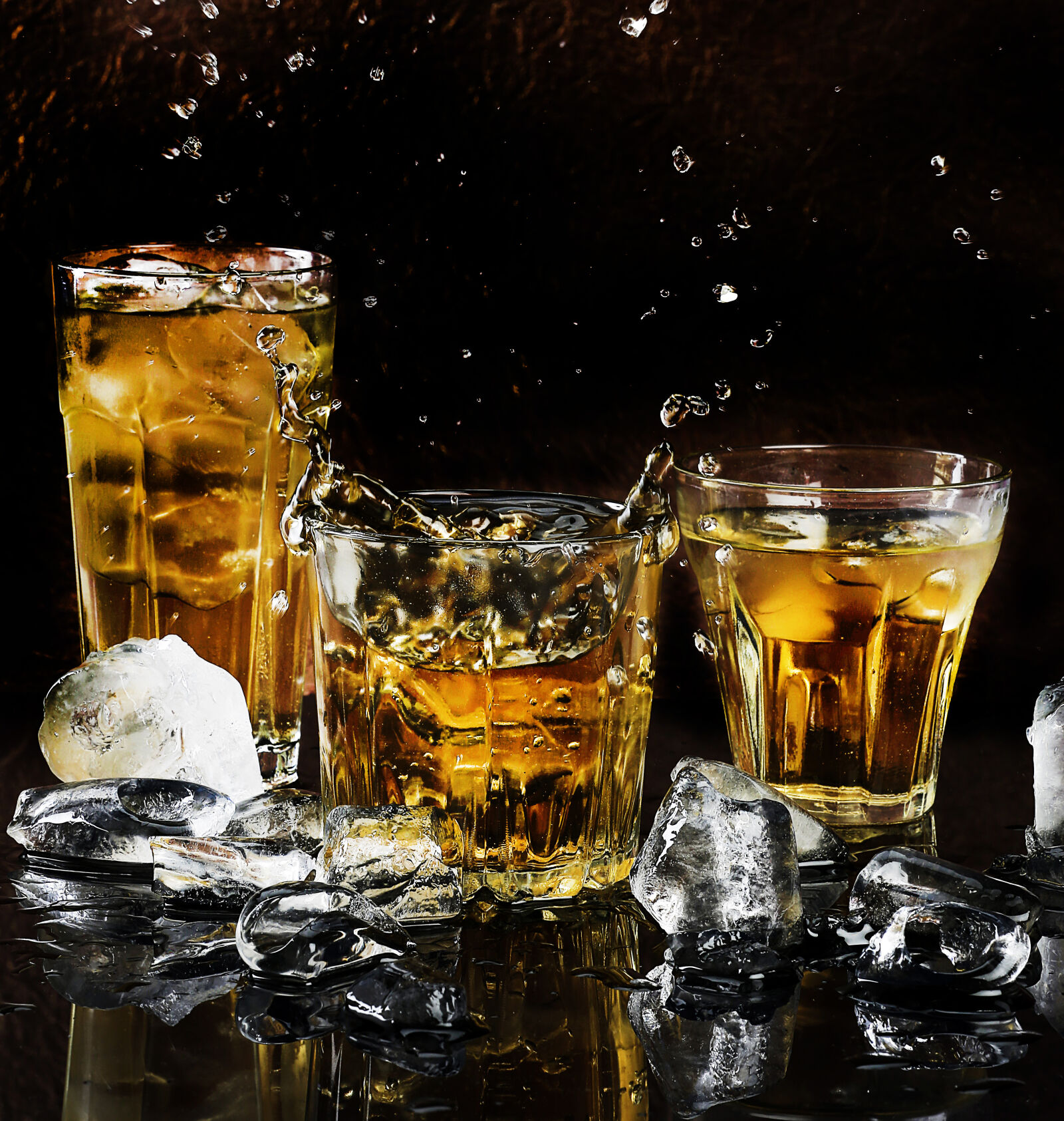 Canon EF 70-200mm F2.8L IS II USM sample photo. Alcohol, bar, black, background photography