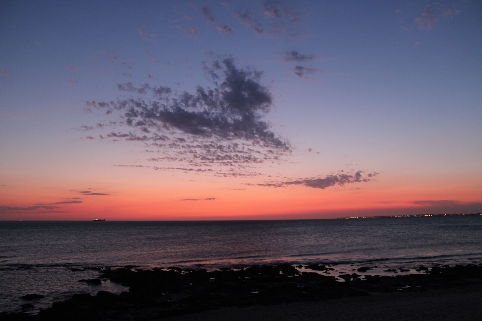 Canon EOS 2000D (EOS Rebel T7 / EOS Kiss X90 / EOS 1500D) sample photo. Beach, santa catalina, the photography