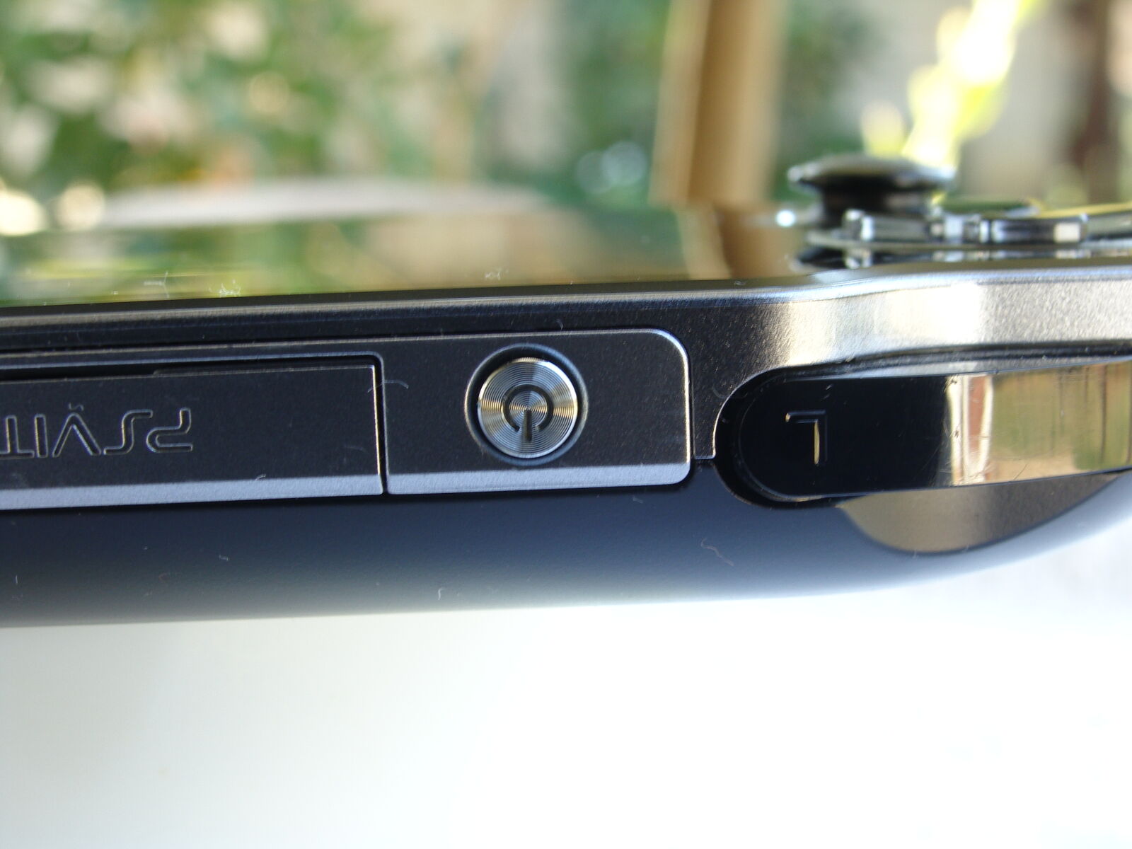 Sony Cyber-shot DSC-H10 sample photo