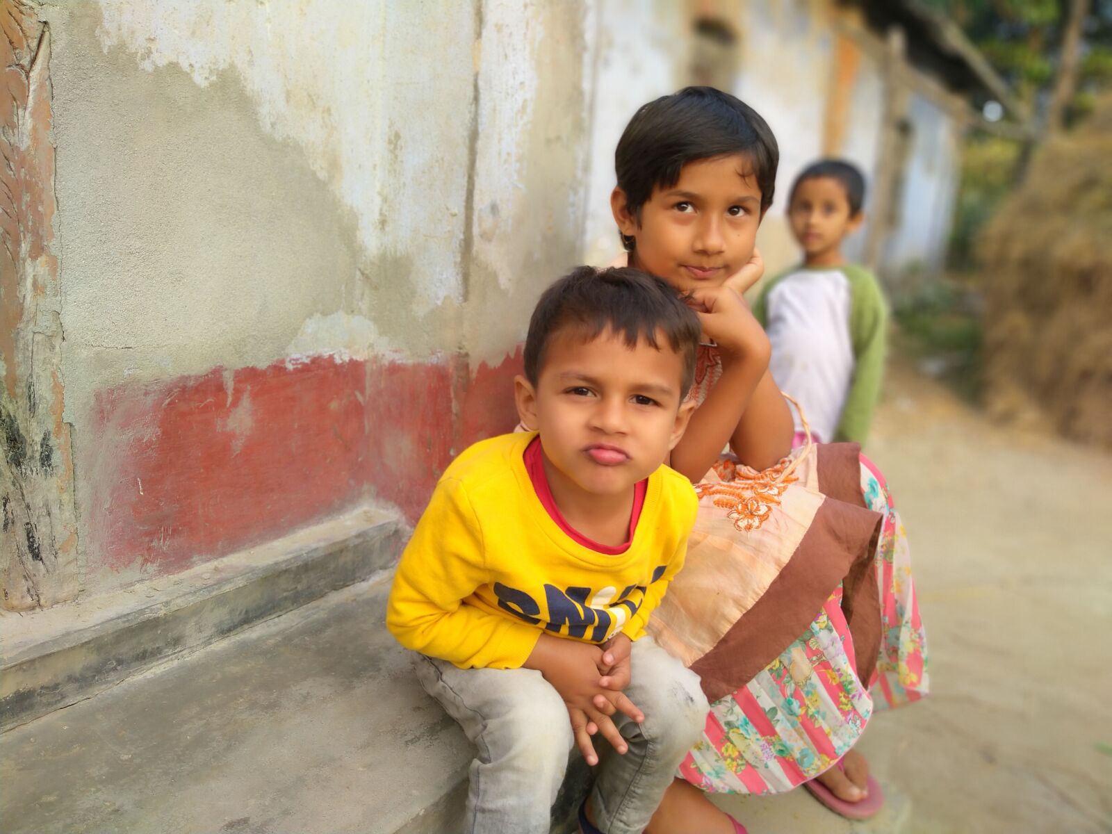 OPPO A5 2020 sample photo. Boy and girl, cute photography