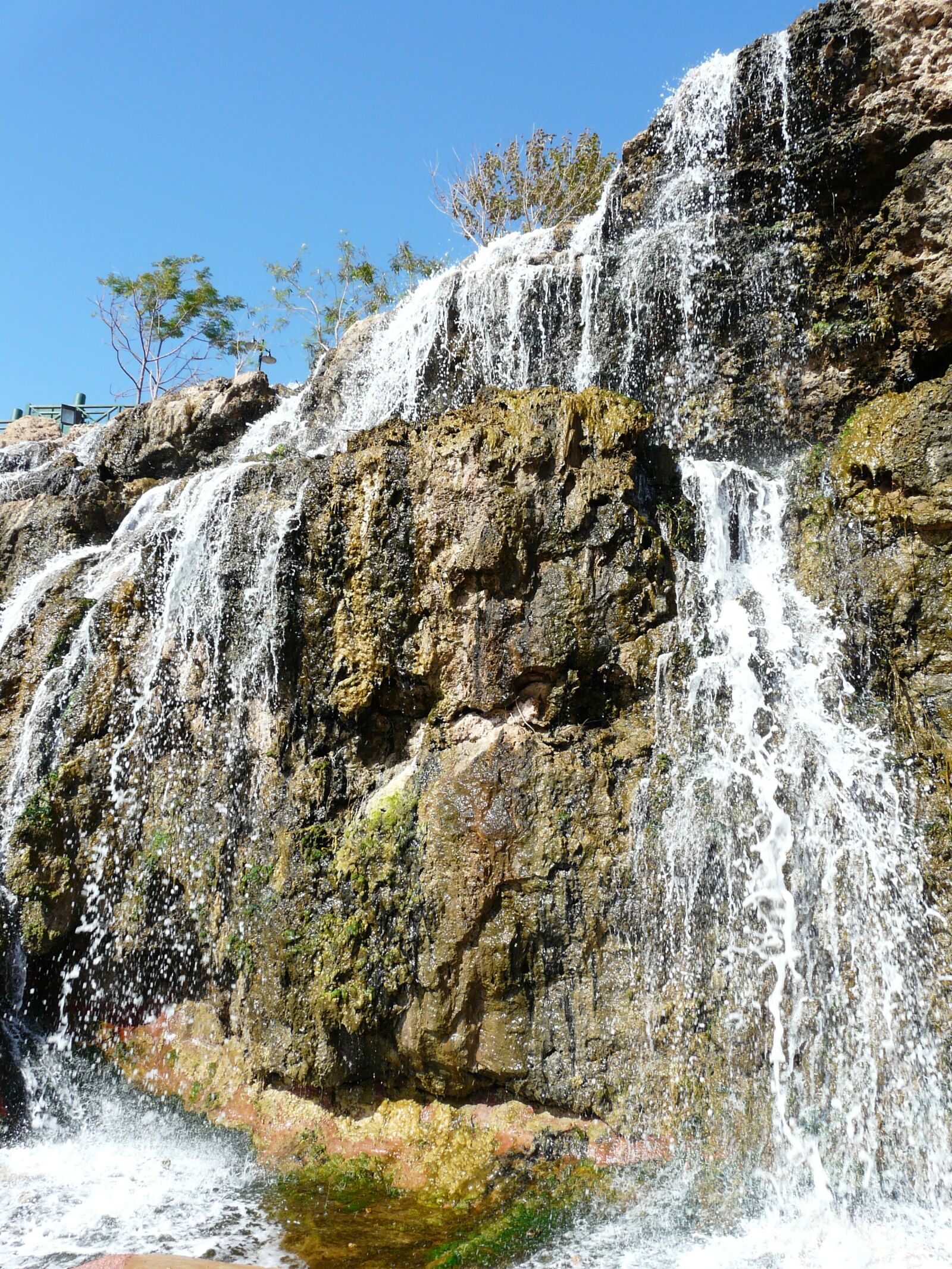 Panasonic DMC-FZ18 sample photo. Waterfall, bach, water photography