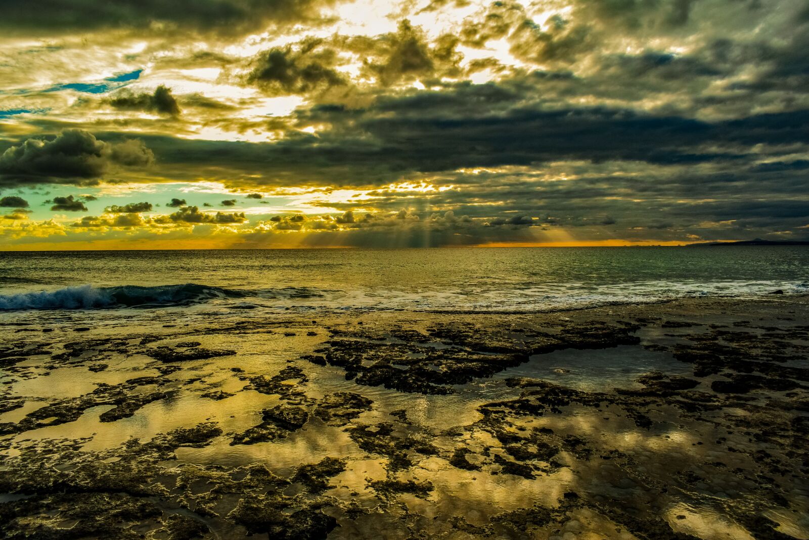 Nikon D3300 sample photo. Sunset, coast, rocky photography