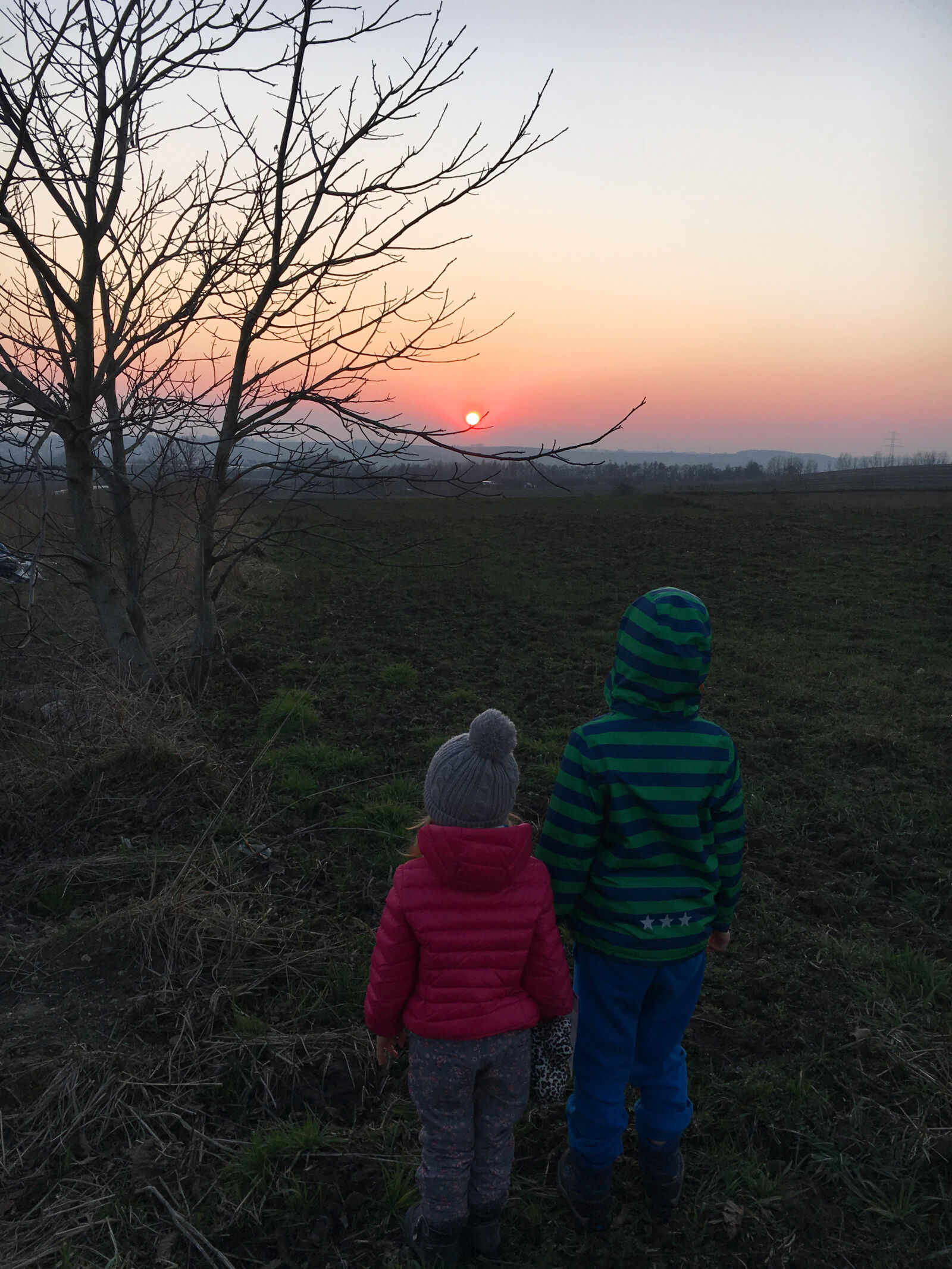 Apple iPhone 6s sample photo. Kids, sunset photography