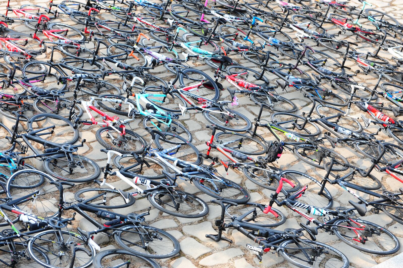 Nikon D3 sample photo. Bike, bike parking, parking photography