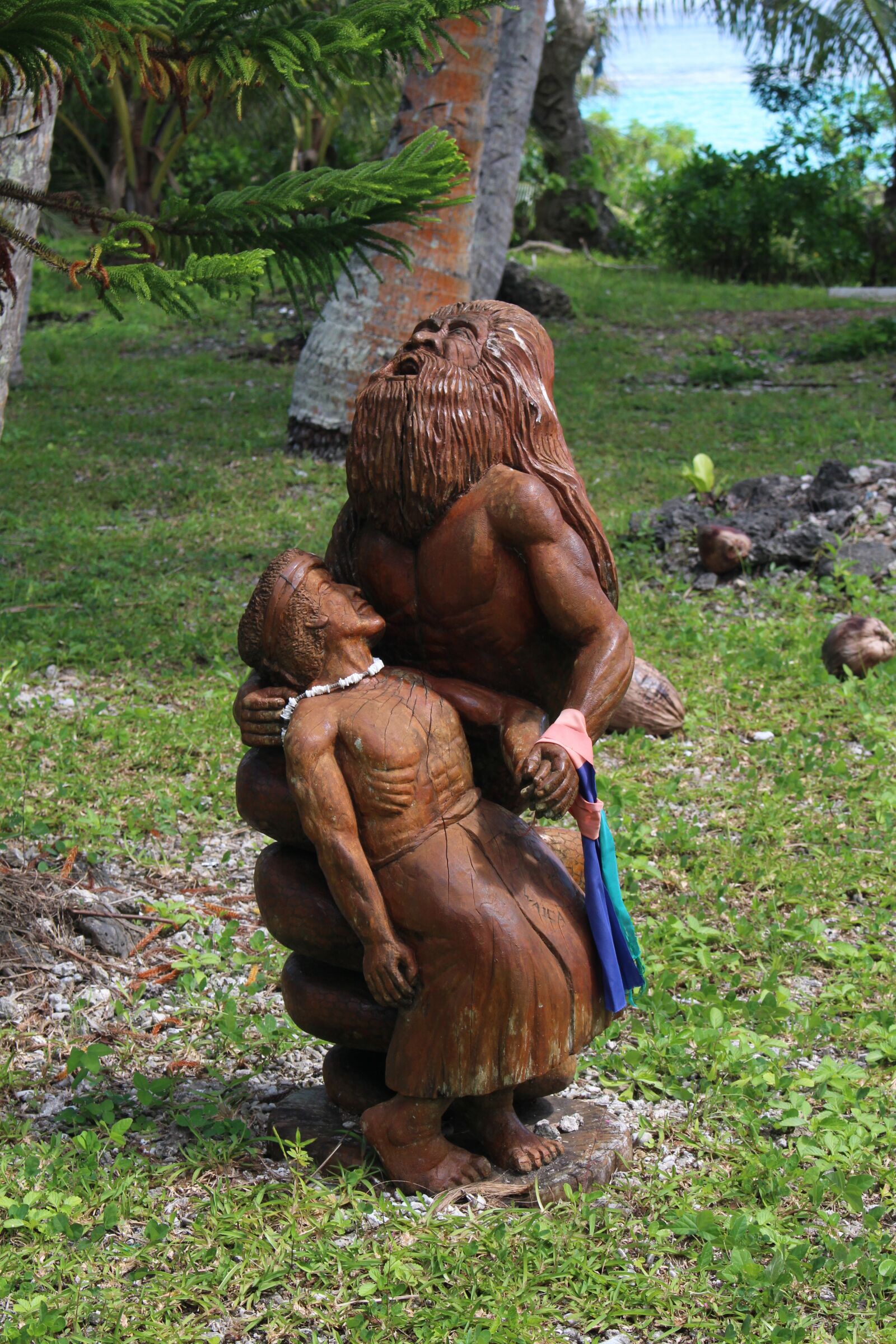Canon EOS 100D (EOS Rebel SL1 / EOS Kiss X7) sample photo. Wood carving, wood, artwork photography