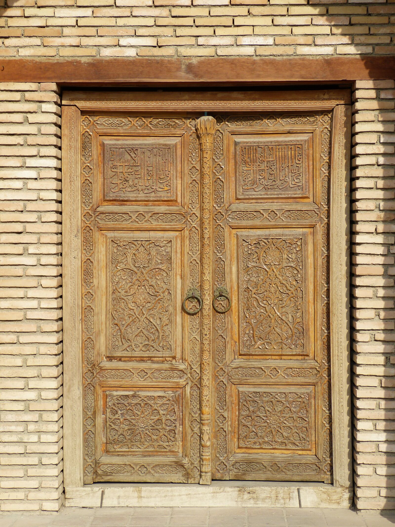 Panasonic Lumix DMC-FZ150 sample photo. Uzbekistan, samarkand, historically photography
