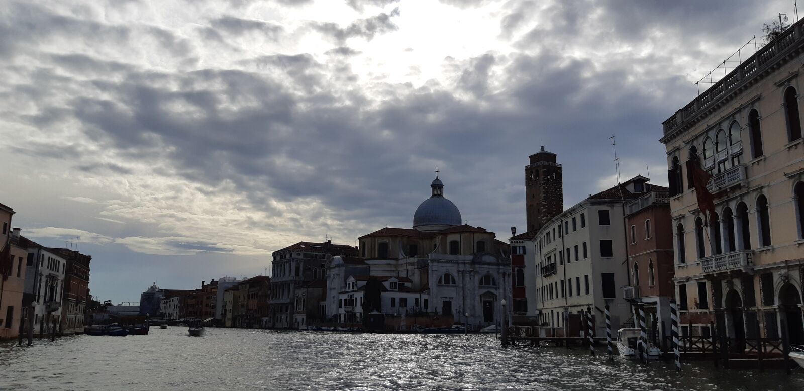 Samsung Galaxy A8(2018) sample photo. Italy, canal, v photography