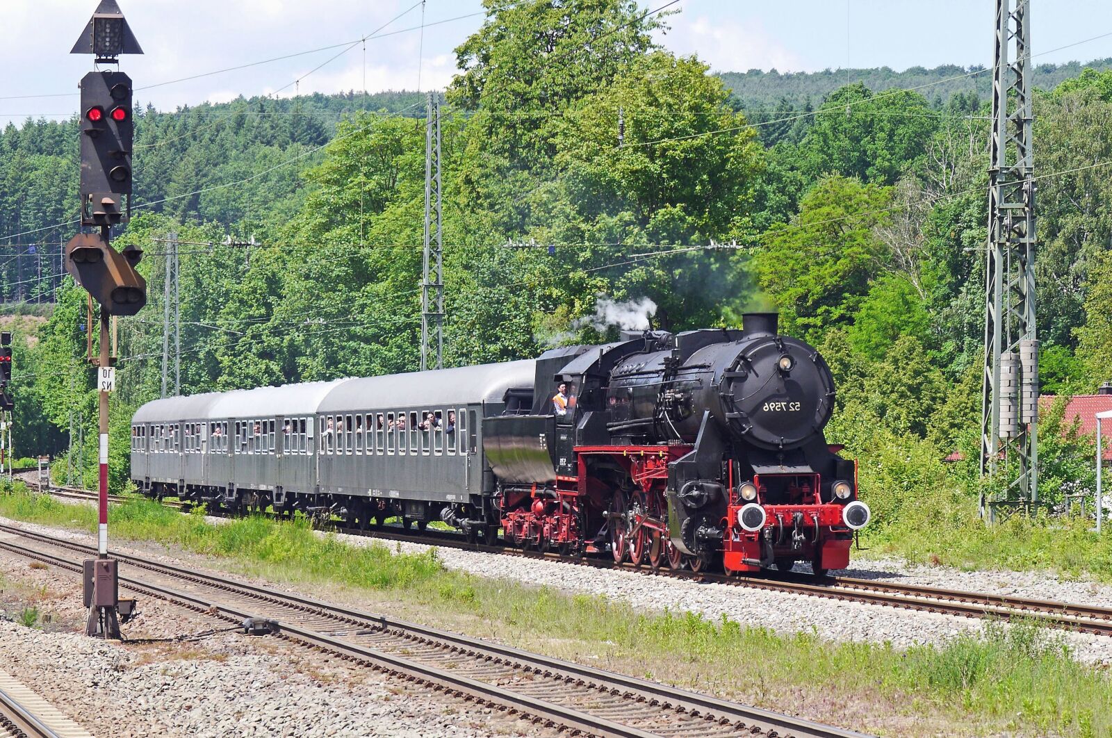 Panasonic Lumix DMC-GH3 sample photo. Locomotive, train, vehicle, travel photography
