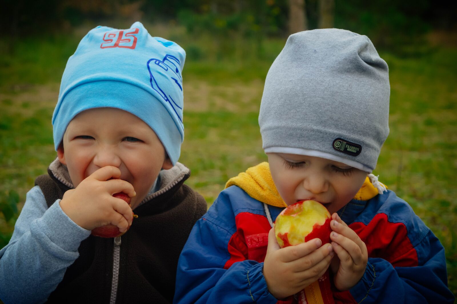 Nikon D3200 sample photo. Kids, friends, friendship photography