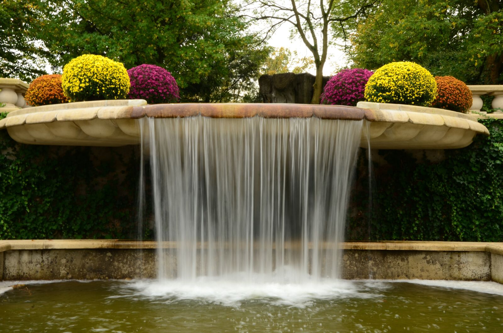 Nikon D7000 sample photo. Castle gardens arcen, waterfall photography