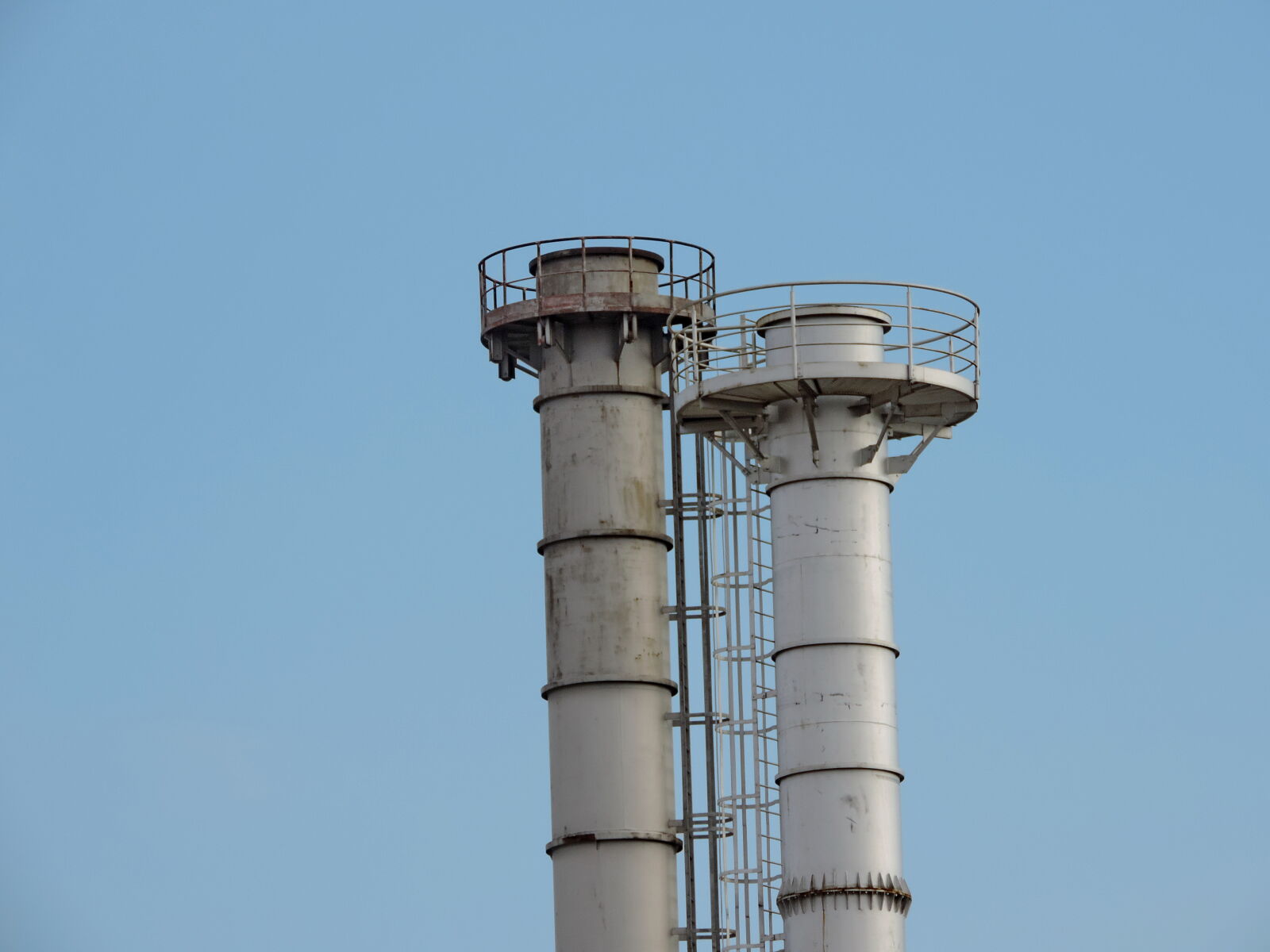 Nikon Coolpix P520 sample photo. Chimney, tower, water tower photography