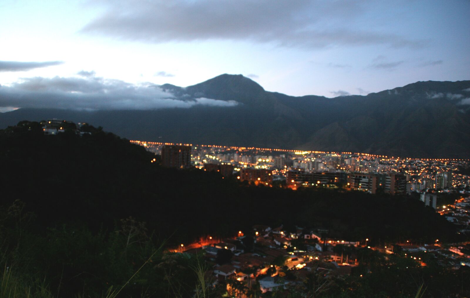 Canon EOS 20D sample photo. Caracas, venezuela, elhatillo photography
