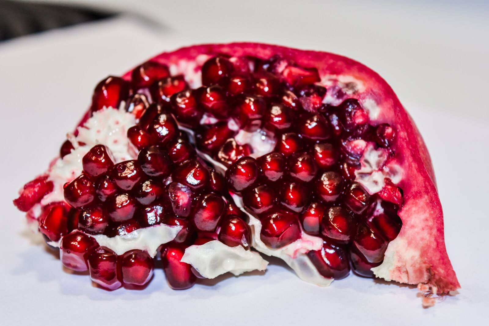 Nikon D7200 sample photo. Pomegranate, fruit, product photography