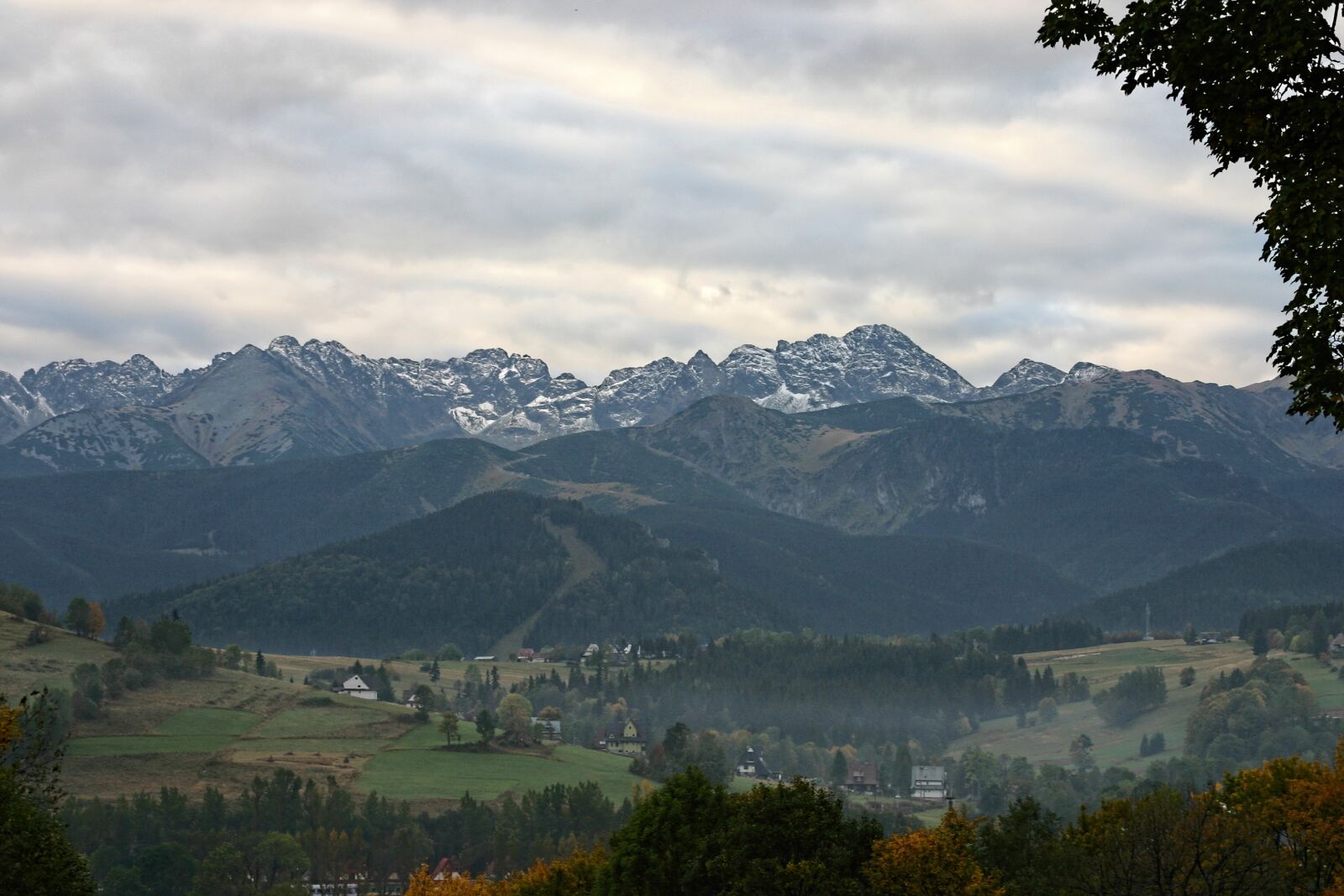 Canon EOS 300D (EOS Digital Rebel / EOS Kiss Digital) sample photo. Mountain, nature, panoramic photography