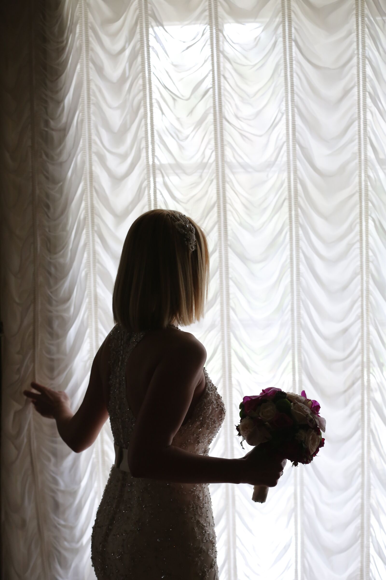 Canon EOS 5D Mark III sample photo. Wedding dress, bride, wedding photography
