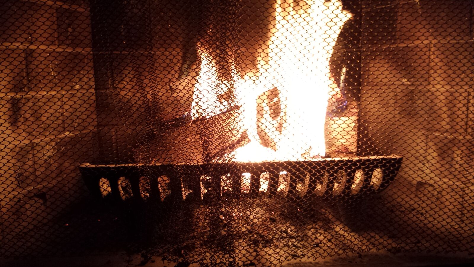 Samsung Galaxy S4 sample photo. Fire, fireplace, firewood photography
