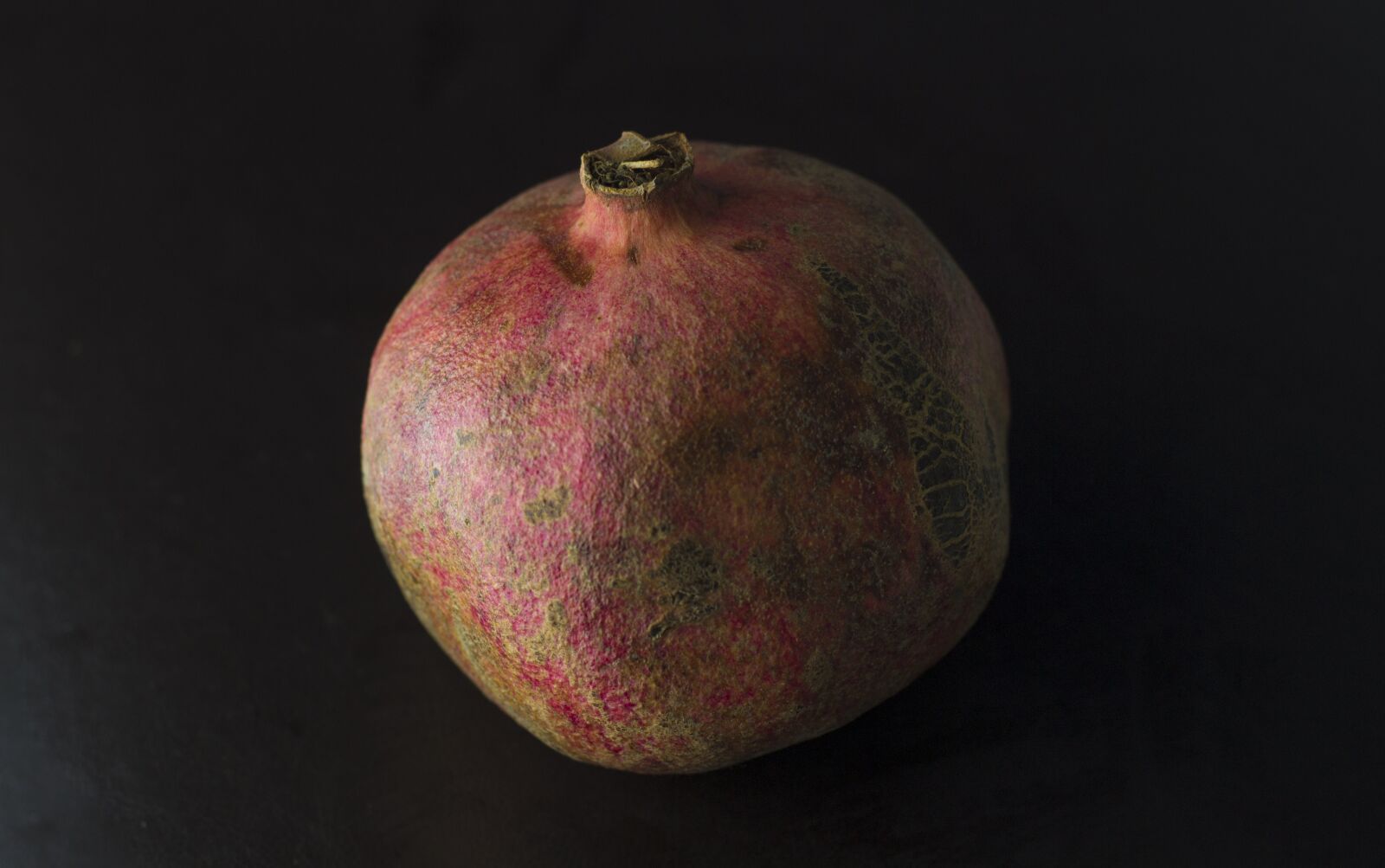 Nikon D3100 sample photo. Pomegranate, fruit, healthy photography
