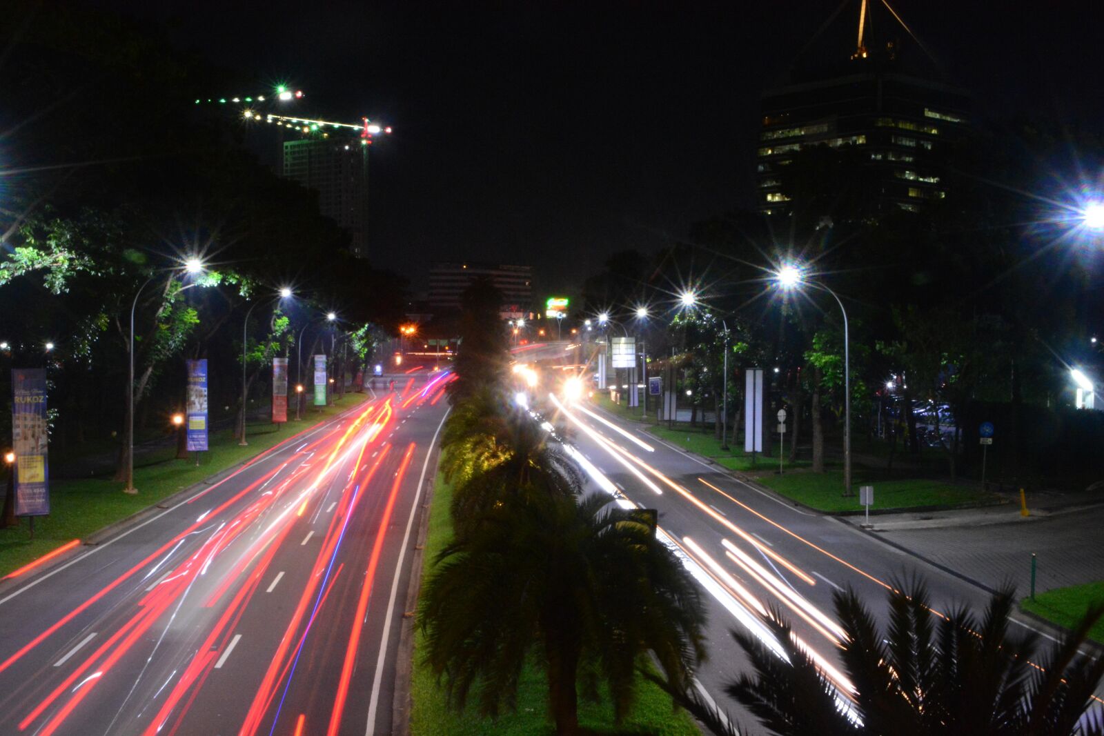 Nikon D5200 sample photo. Night, city, dark photography