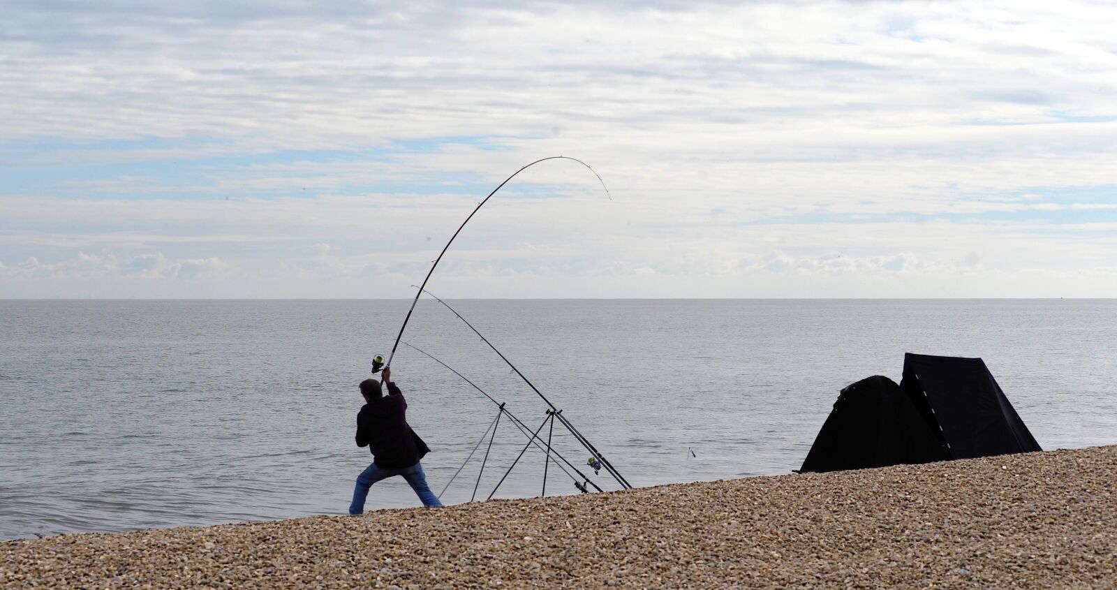 Olympus OM-D E-M1 Mark II + Olympus M.Zuiko Digital ED 40-150mm F2.8 Pro sample photo. Angler, fisherman, fishing photography