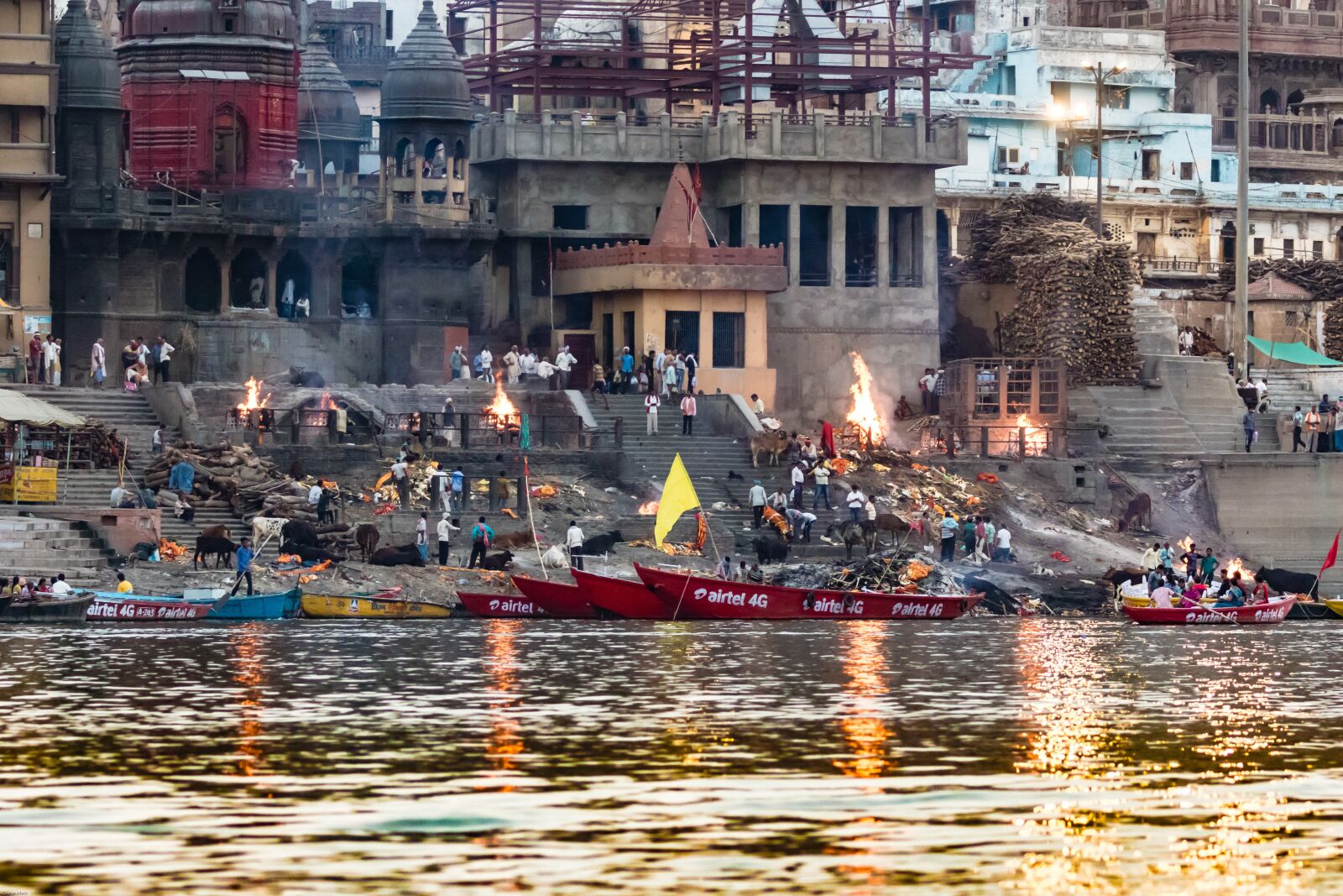 Canon EOS 7D Mark II sample photo. India, varanasi, ganges photography