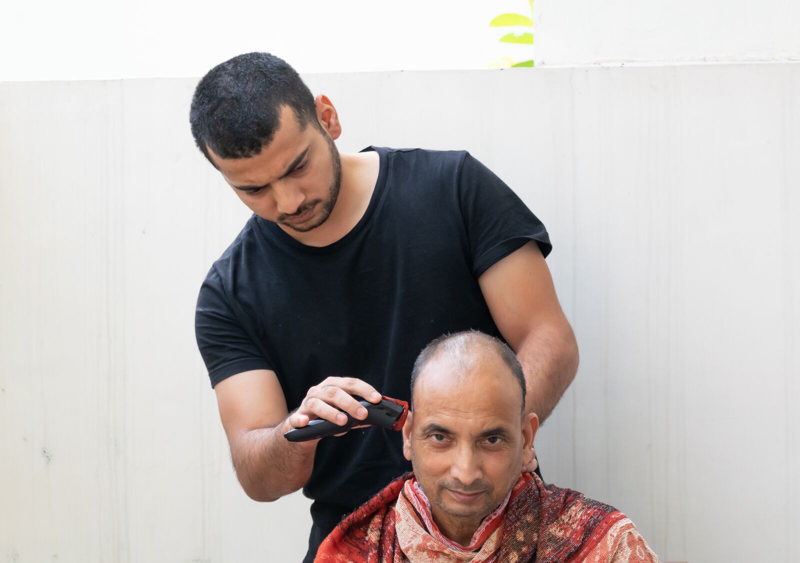 Nikon D3300 sample photo. Covid-19 shutdown, hair cutting photography