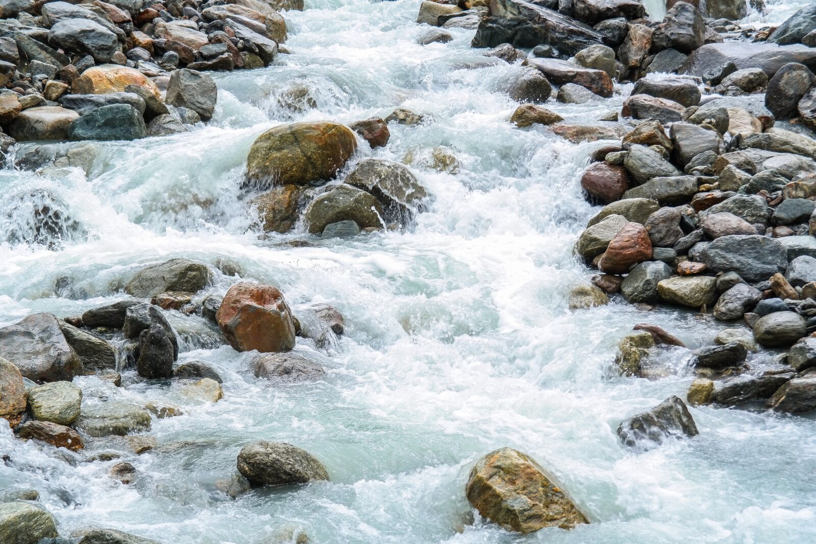 Samsung NX300 sample photo. Mountain stream, torrent, water photography