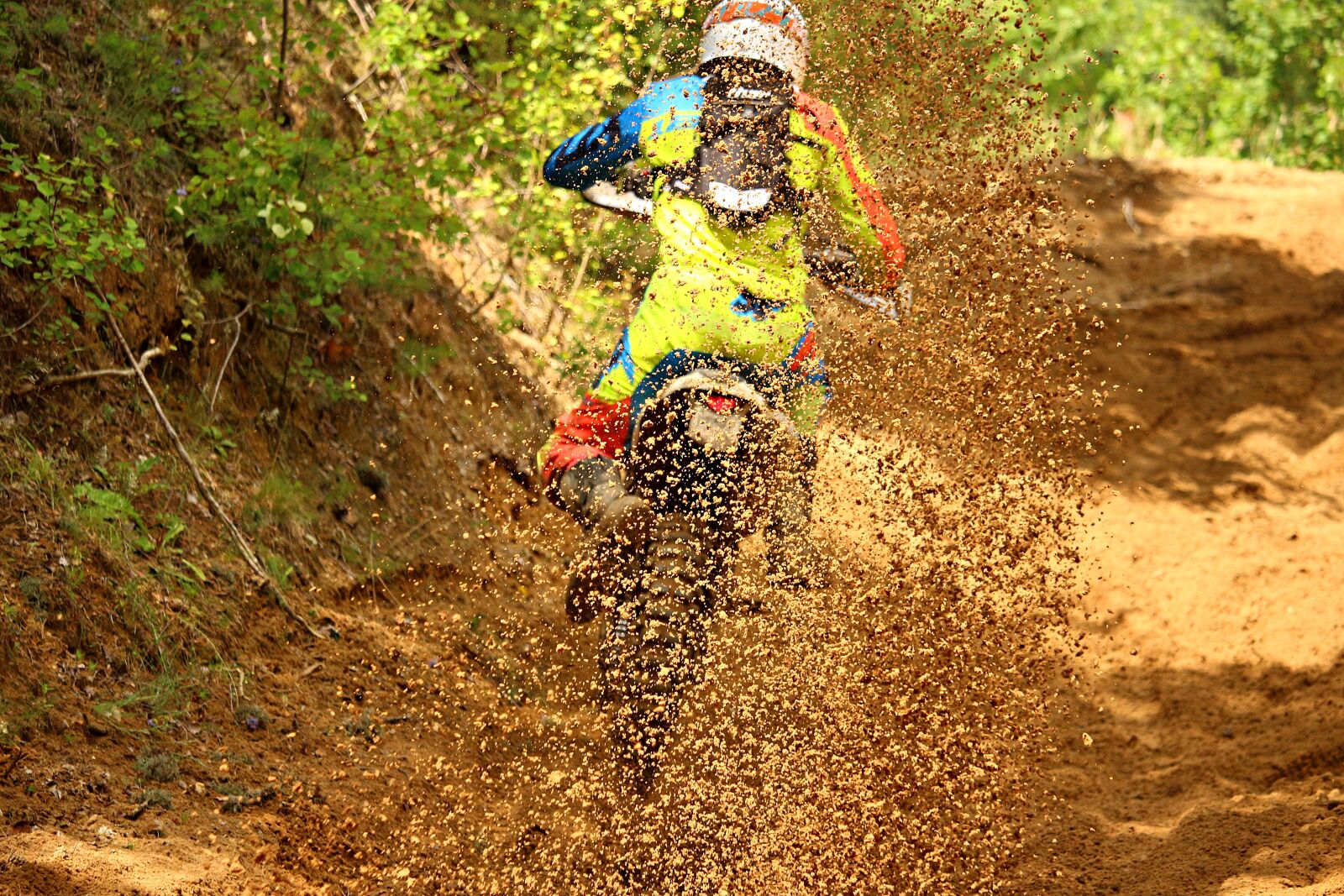 Canon EOS 100D (EOS Rebel SL1 / EOS Kiss X7) sample photo. Motocross, sand, motocross ride photography