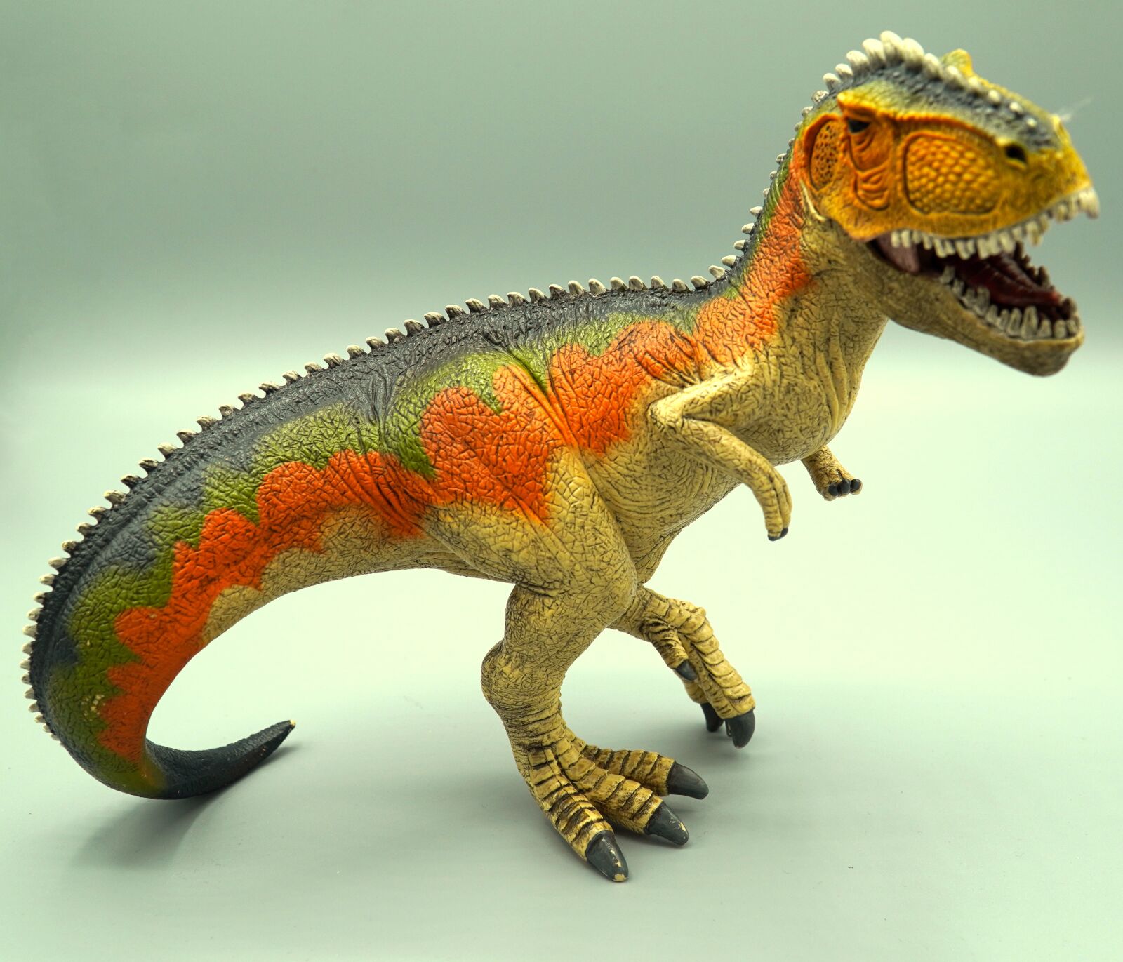 Sony E PZ 18-105mm F4 G OSS sample photo. Children toys, toys, dragon photography