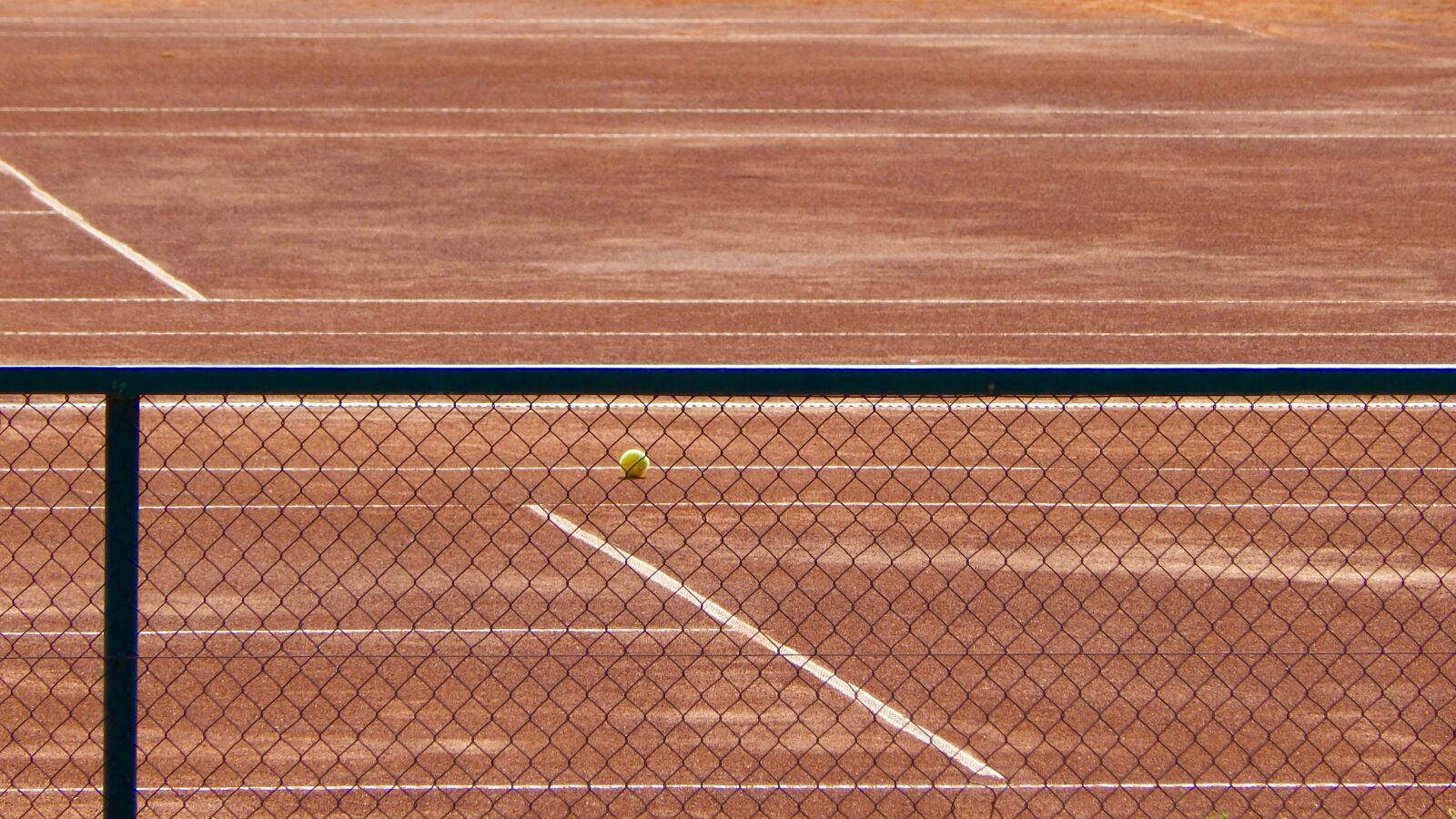 Nikon Coolpix L830 sample photo. Tennis, ball, sport photography