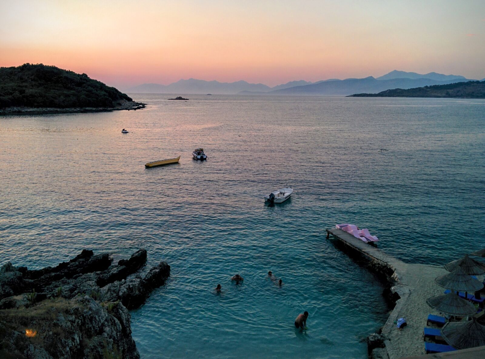 LG Nexus 5 sample photo. People, swimming, in, sea photography