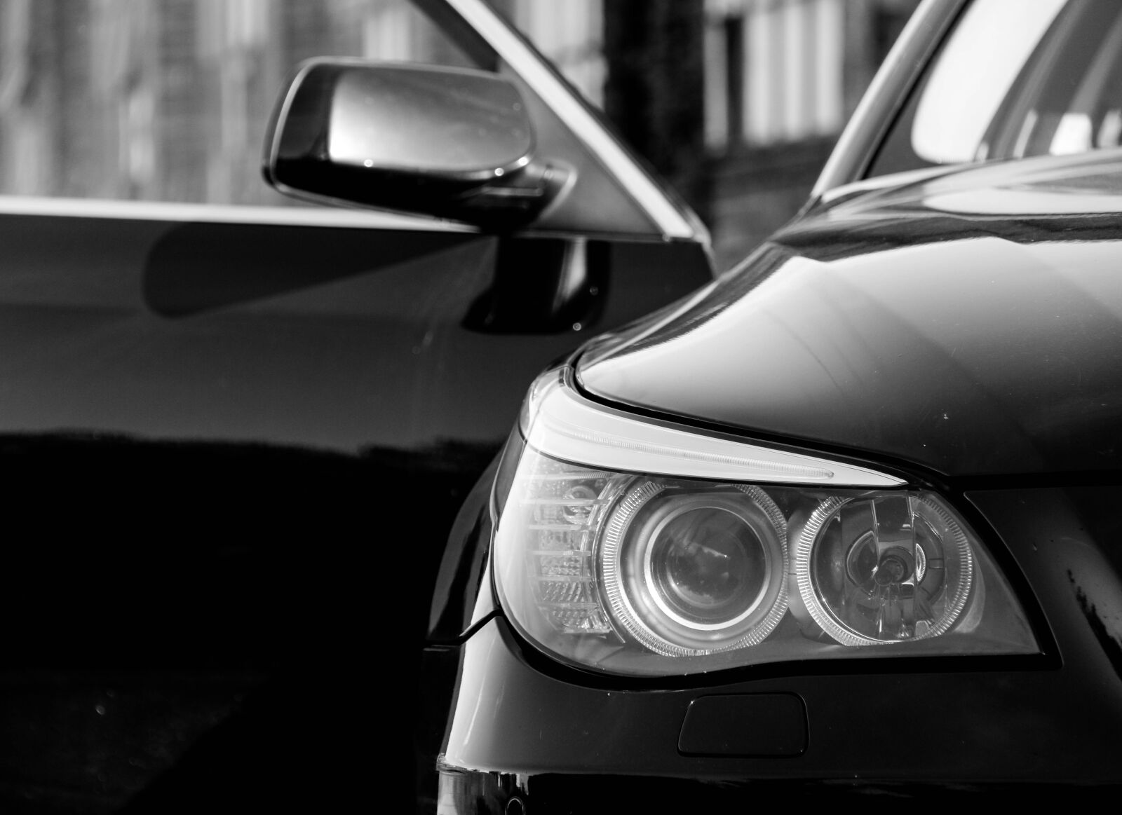 Canon EF-S 18-200mm F3.5-5.6 IS sample photo. Bmw, 5 series, 530i photography