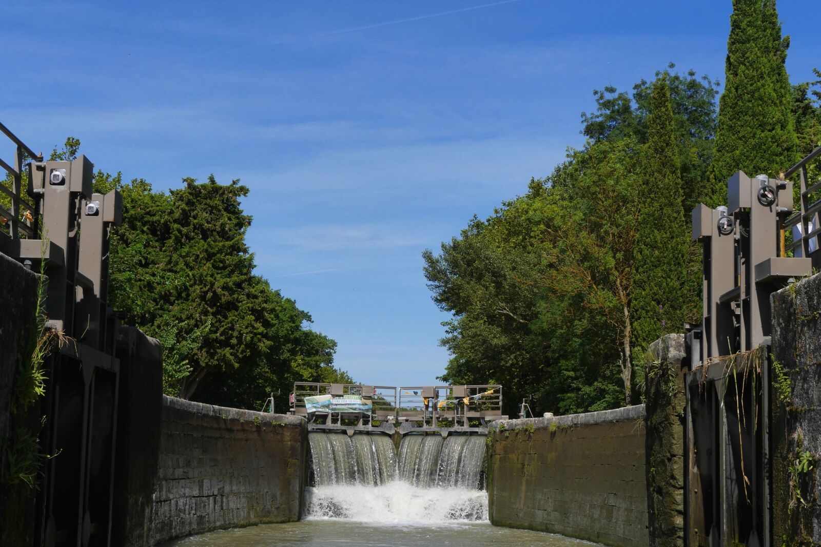 Panasonic Lumix DMC-GH3 sample photo. Dam, waterfall, concrete, wood photography