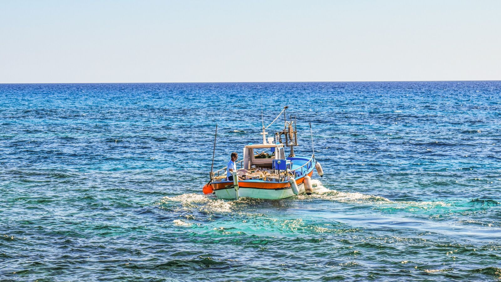 Nikon D3300 sample photo. Fishing, fishing boat, boat photography