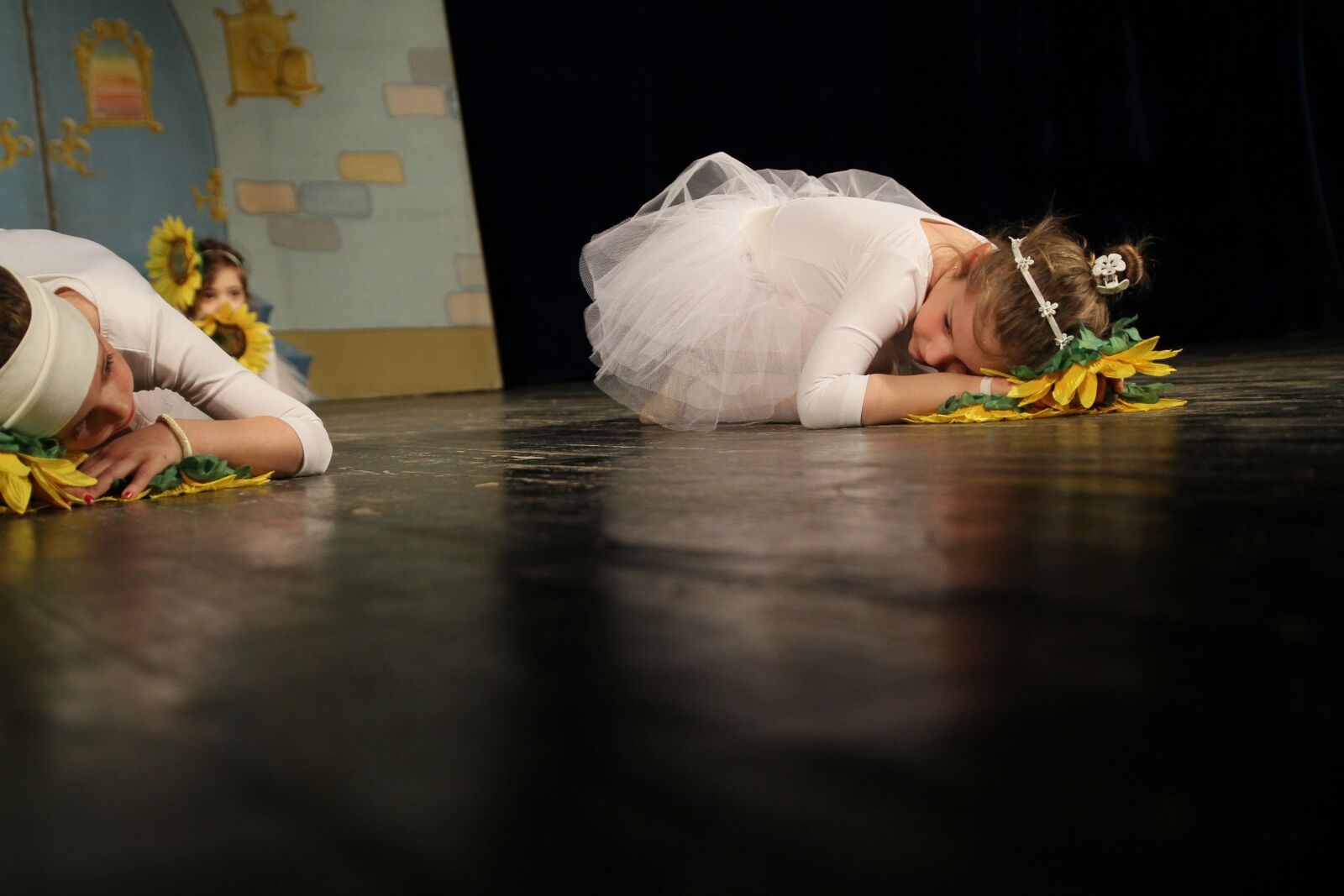 Canon EOS 7D sample photo. Ballet, performance, dance, laying photography