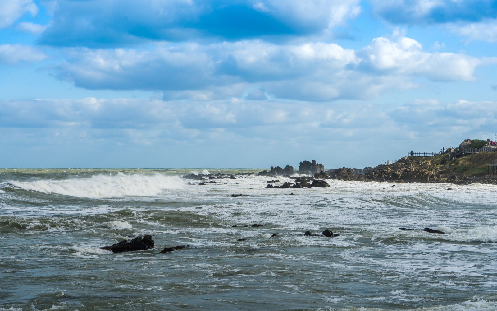 Sony a7 II + Sony FE 28-70mm F3.5-5.6 OSS sample photo. Sea, wave, wild photography