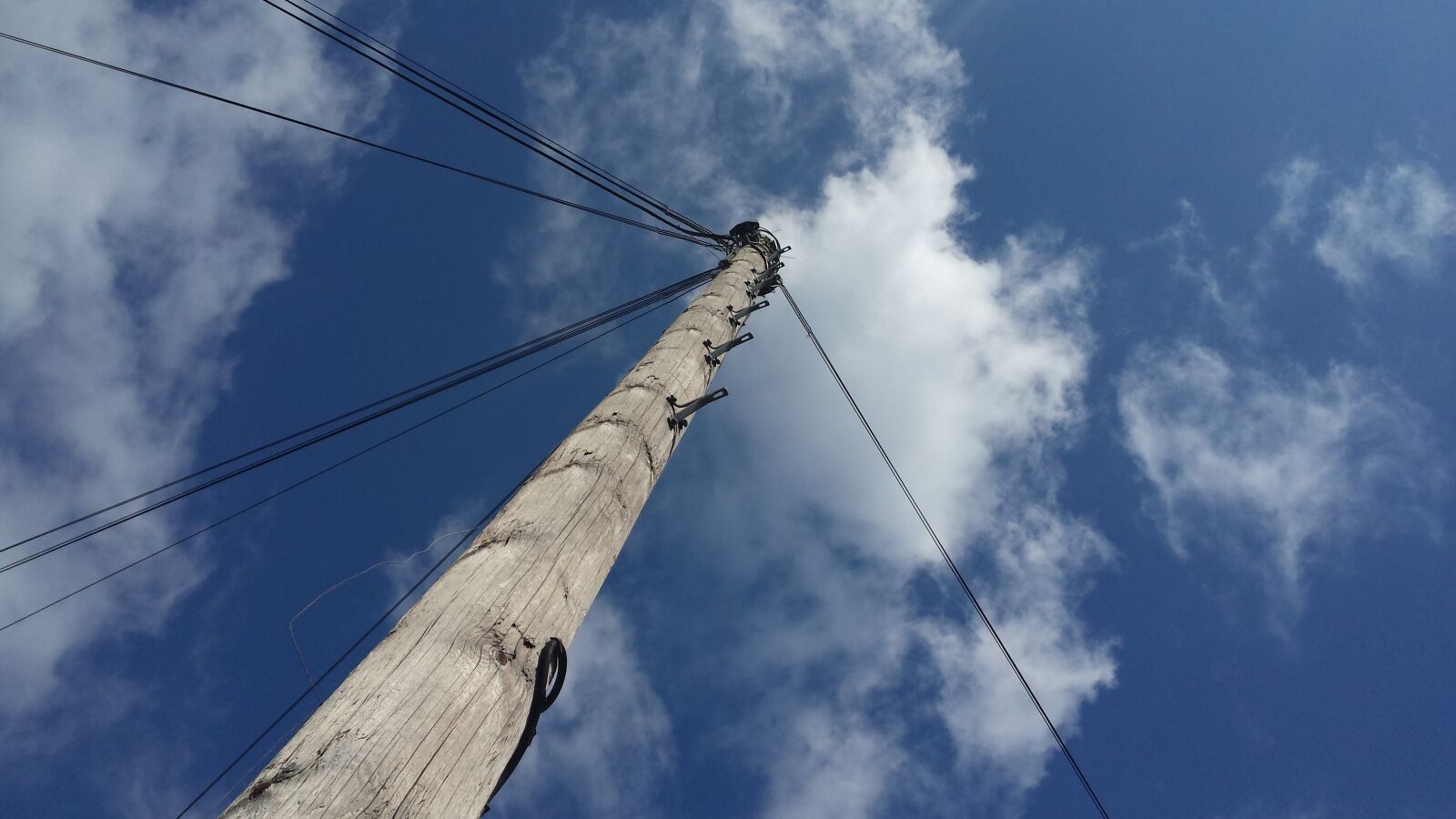 Samsung Galaxy S4 sample photo. Sky, electricity, cloud photography