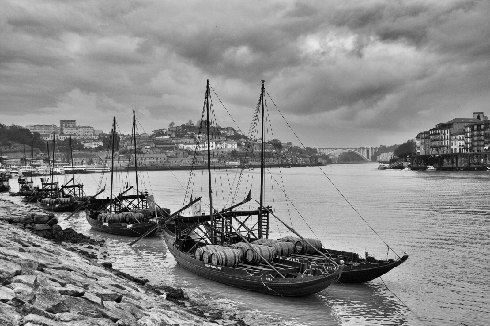 Nikon D5000 sample photo. Rabelo boat, porto, douro photography