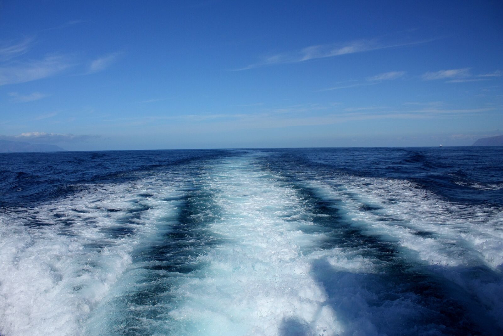 Canon EOS 450D (EOS Rebel XSi / EOS Kiss X2) sample photo. Ocean, sea, cruise photography