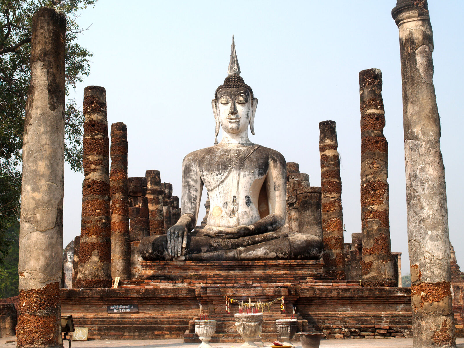 Olympus E-300 (EVOLT E-300) sample photo. Ancient, architecture, art, asia photography